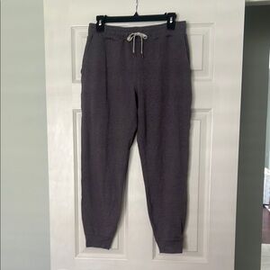 Women’s Vuori performance joggers size Small